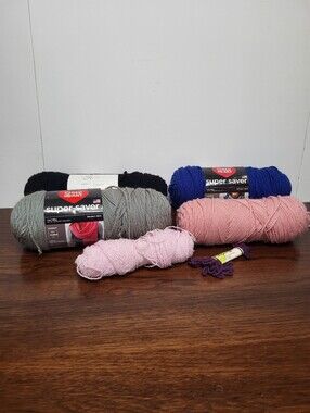 Red Heart & Mainstays 100% Acrylic Yarn Black Blue Gray Pink New Used
